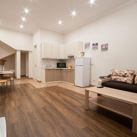 Wonderful Flat On City Center Užhorod Esterno foto