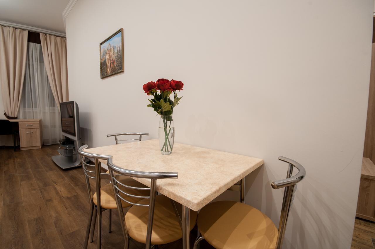 Wonderful Flat On City Center Užhorod Esterno foto