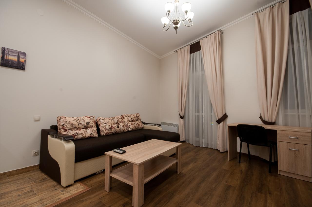 Wonderful Flat On City Center Užhorod Esterno foto